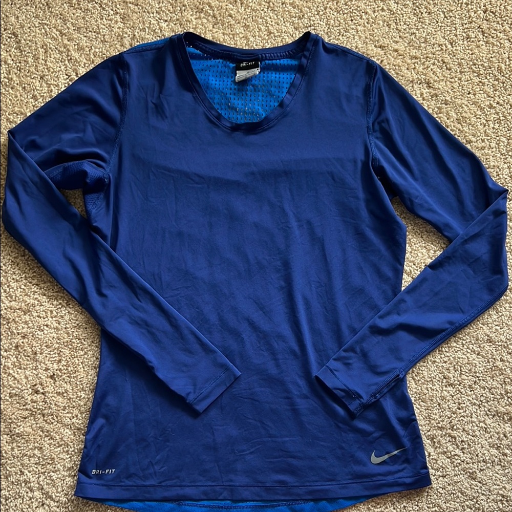 Nike Blue Fitted Long Sleeve Tee Large Medium dri-fit athletic Athleisure